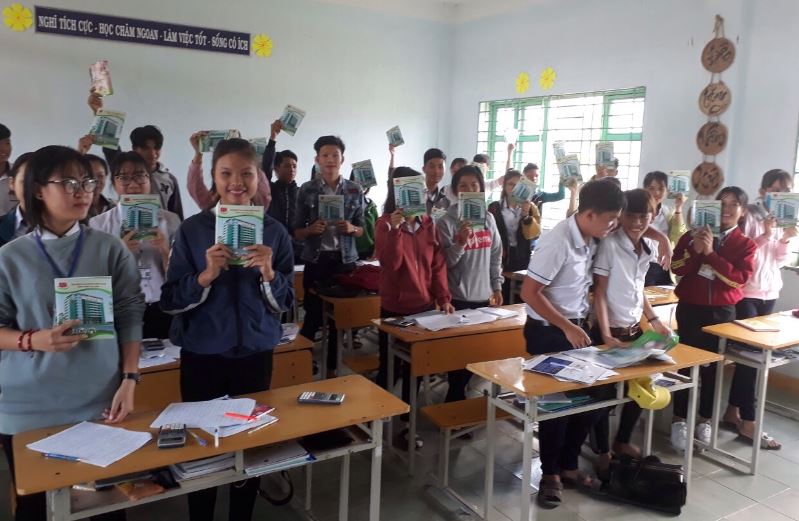 tư vấn tuyển sinh tại THPT Nguyễn Văn Linh