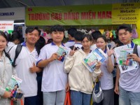 Tư vấn tuyển sinh 2025 – Trường Cao đẳng Miền Nam tại ngày hội tuyển sinh Báo Tuổi Trẻ