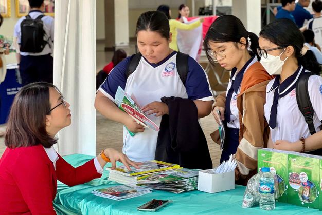 Tư vấn tuyển sinh 2025 THPT Hồ Thị Bi Tp.HCM