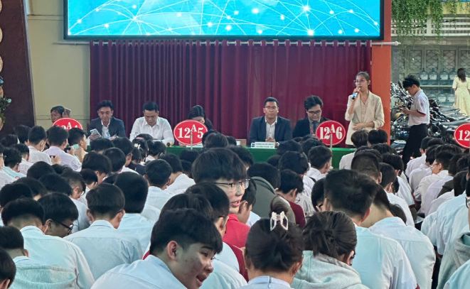 Tư vấn tuyển sinh tại THPT Nguyễn Trung Trực