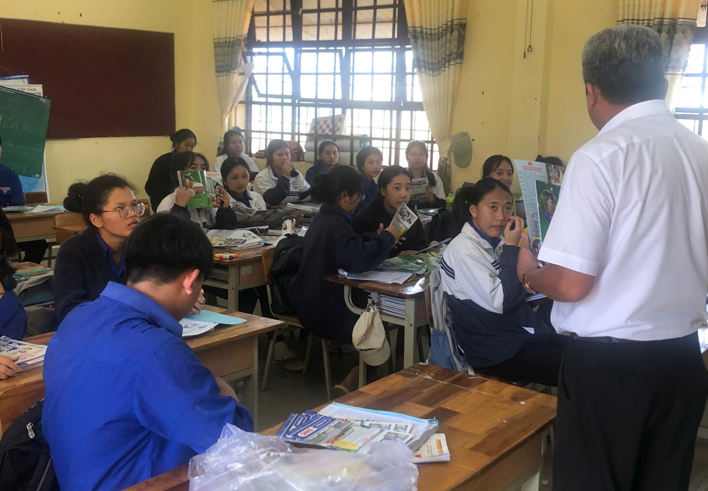 Trường Cao đẳng Miền Nam tư vấn hướng nghiệp tại THCS THPT T&agrave; Nung