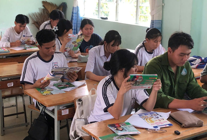 Trường Cao đẳng Miền Nam tư vấn tại THPT Đạm Ri